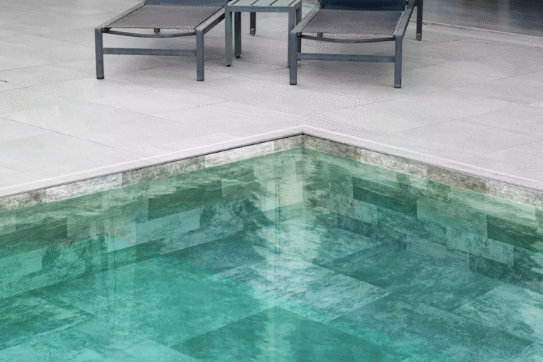 Cómo detectar filtraciones y preparar la piscina para su impermeabilización