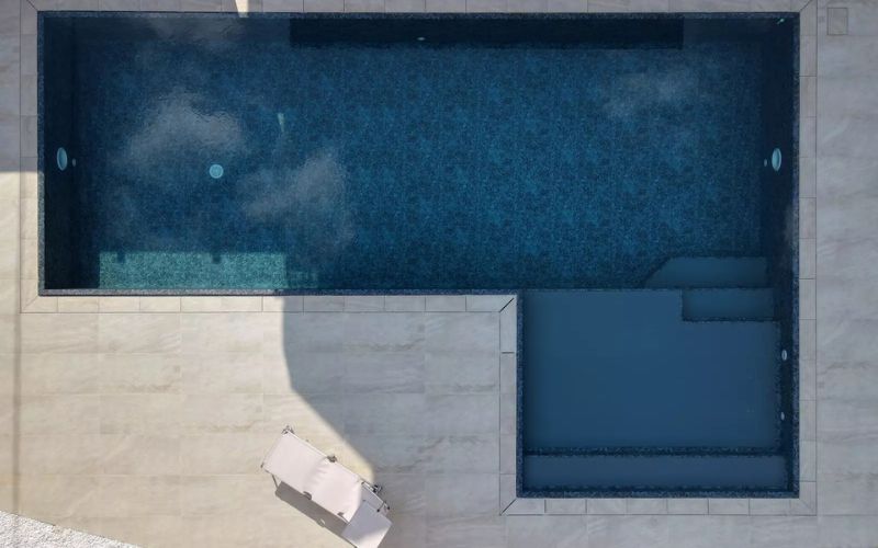lámina armada piscina moderna con revestimiento impermeable