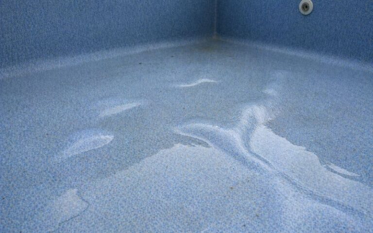 humedad bajo lamina armada piscina