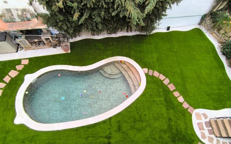 lámina armada piscina acabado moderno